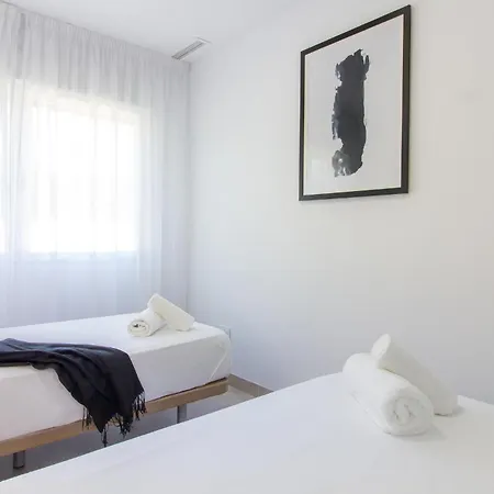 Apartment 3 Bedroom Cozy In