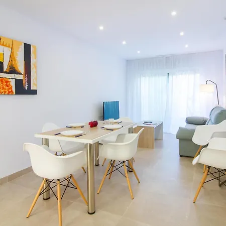 3 Bedroom Cozy In Apartment Denia