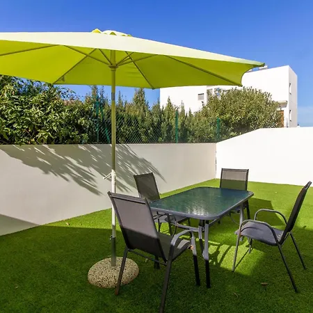 Apartment 3 Bedroom Cozy In Denia