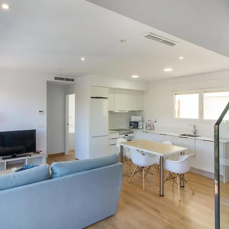 아파트 3 Bedroom Cozy In 데니아