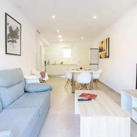 아파트 3 Bedroom Cozy In 데니아